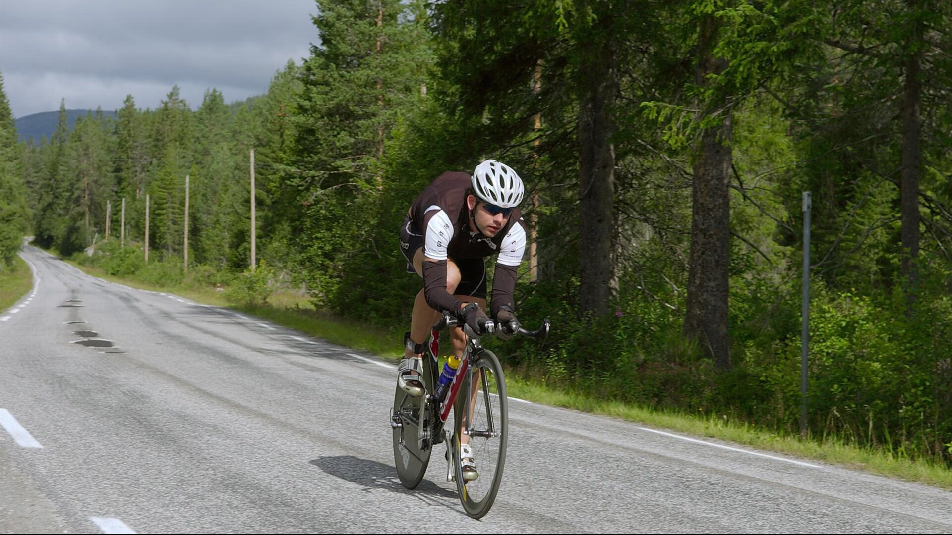 卡拉斯科一剑封喉，厄瓜多尔用半场时间终结伊朗的百年孤独