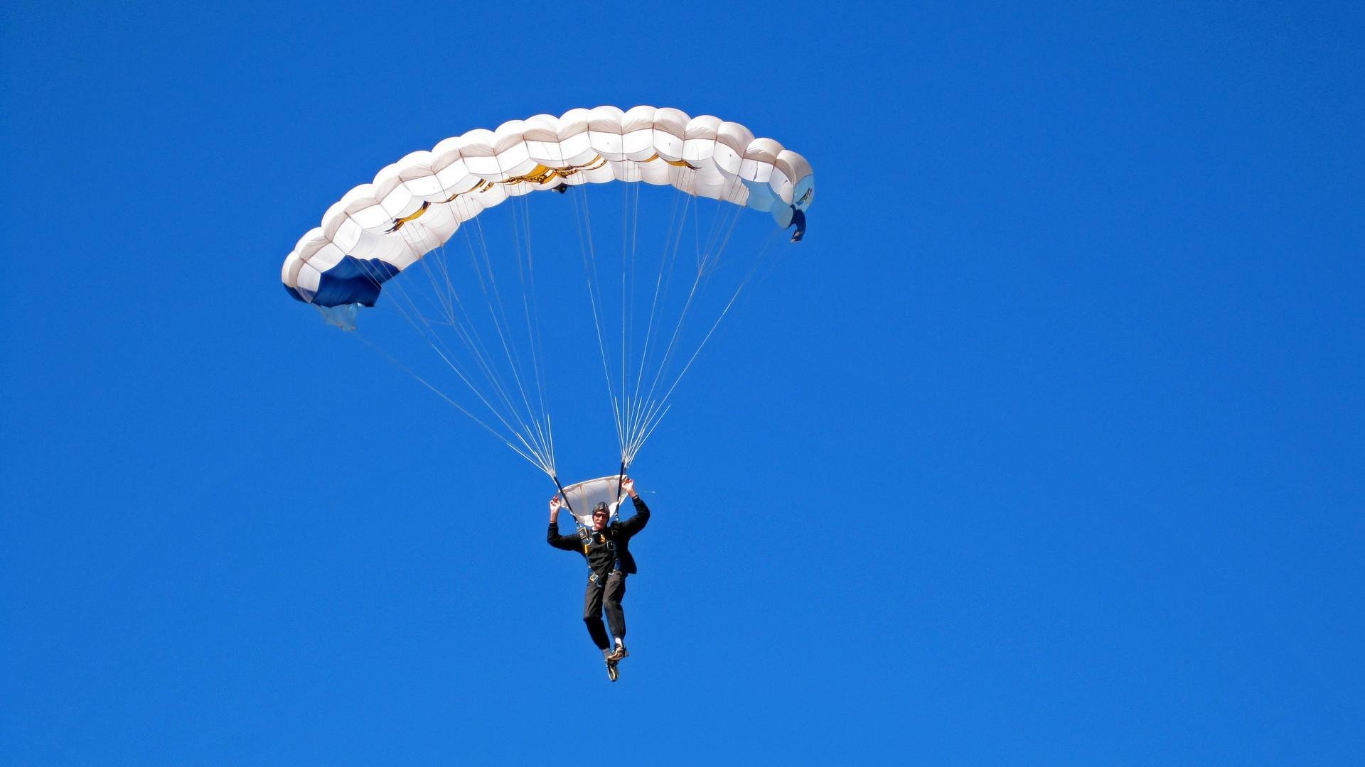 南非火力压制利物浦，莱万如何成为改写比赛的关键先生